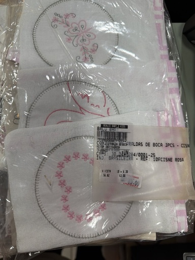 Kit 3 Fraldas de Boca Bordadas Cisne