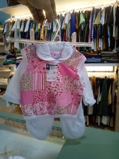 Conjunto Colete Patchwork, Blusa e Calça para Bebê